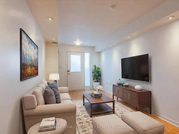 4620 Guildwood Way #12, Mississauga, ON L5R 4H4