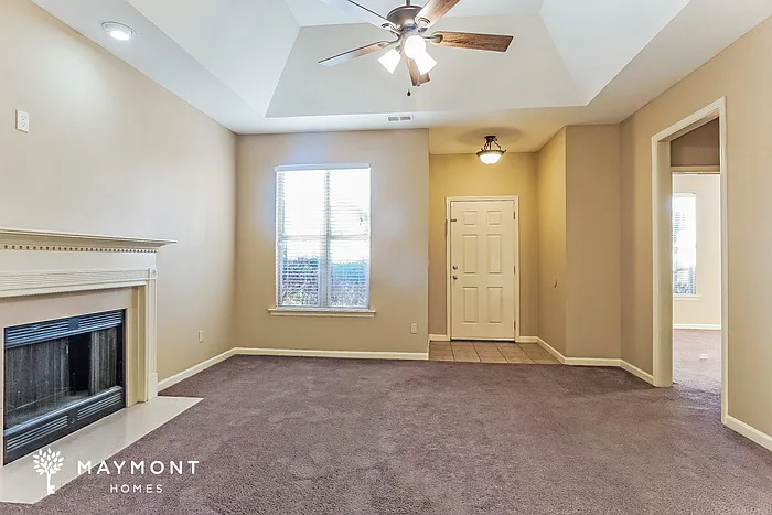 1120 Washington Dr — Photo 4