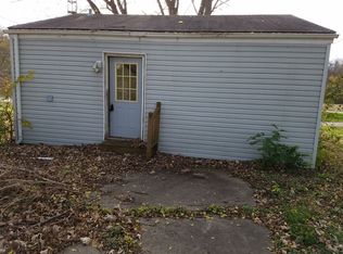 533 Edgewood Pl, Canton, IL 61520