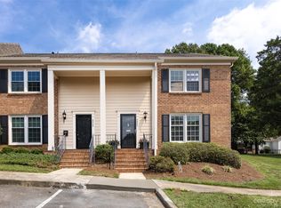 6825 Constitution Ln, Charlotte, NC 28210