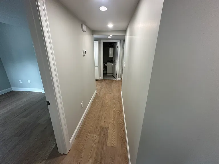 26 Grove St #B — Photo 7