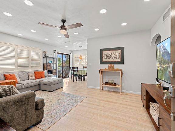 2nd image of 18122 Sundowner Way Unit 1101