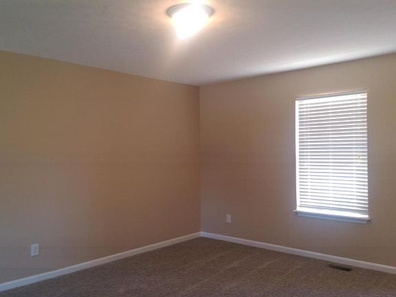 5th image of 257 Pagoda Ct