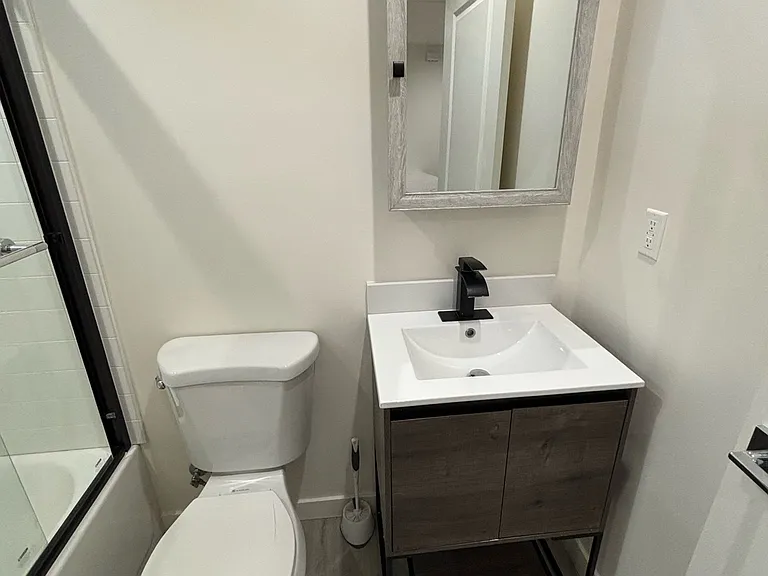 548 Barbara Ave — Photo 8