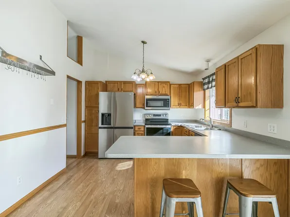 1008 Oak St, Farmington, MN 55024