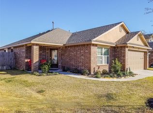 1811 Luminous Water Ln, Rosharon, TX 77583