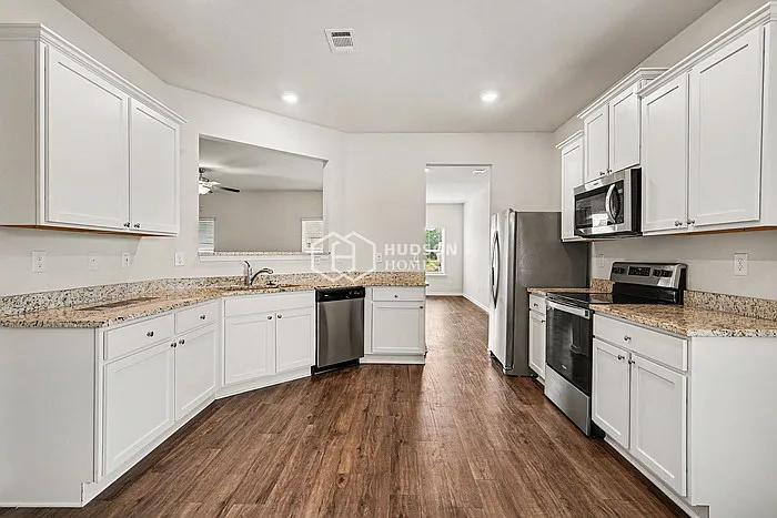 1267 Fendt Dr — Photo 8