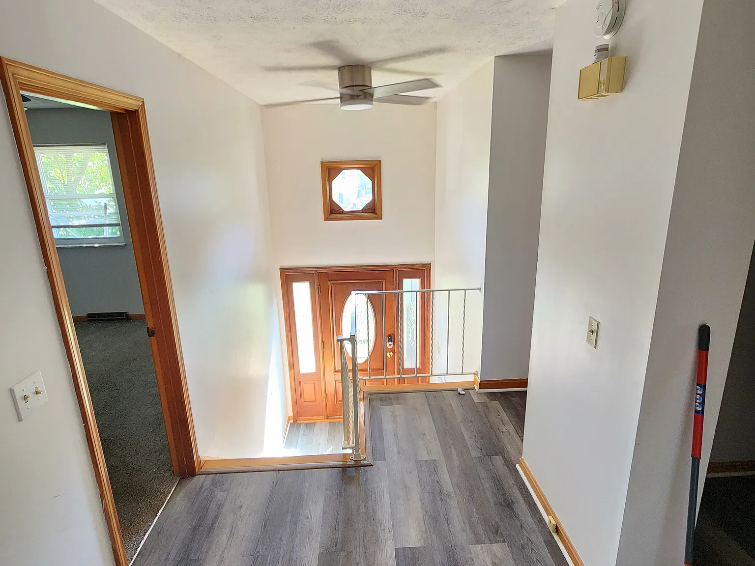 4 bed, 2.5 bath, 2080 sqft, $2,100 — Photo 2
