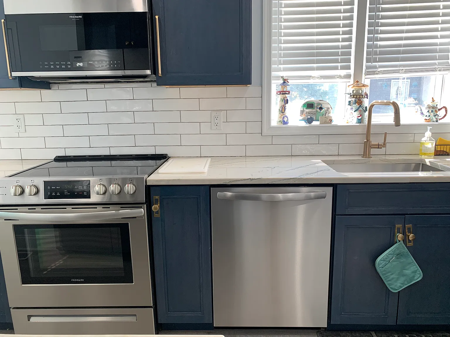 3 bed, 1.5 bath, $1,800 — Photo 3
