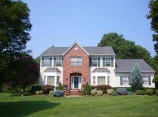 23 Rainbow Dr, Millington, NJ 07946