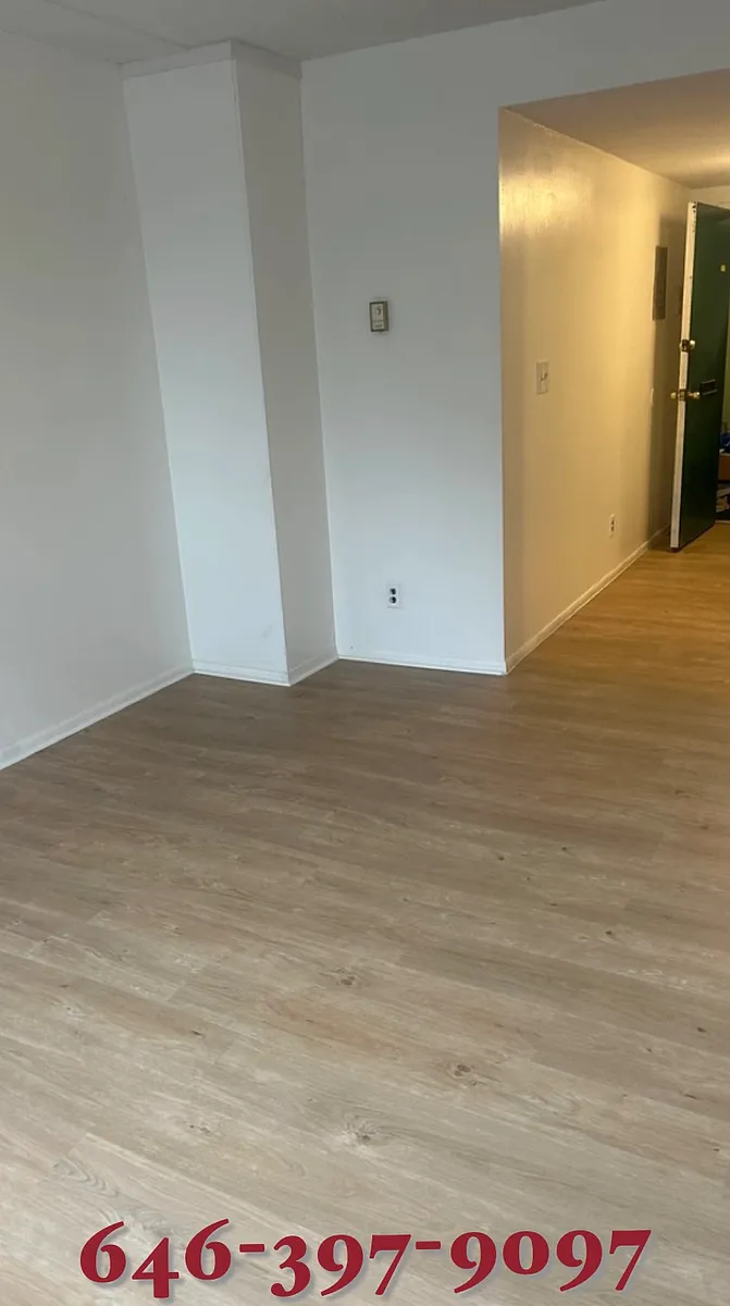 Building Photo - Clover Pl