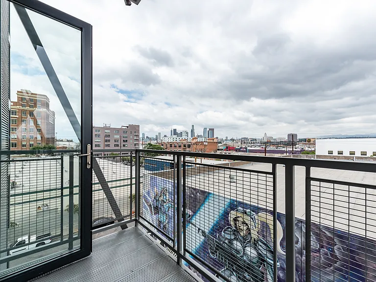 Amp Lofts — Photo 14