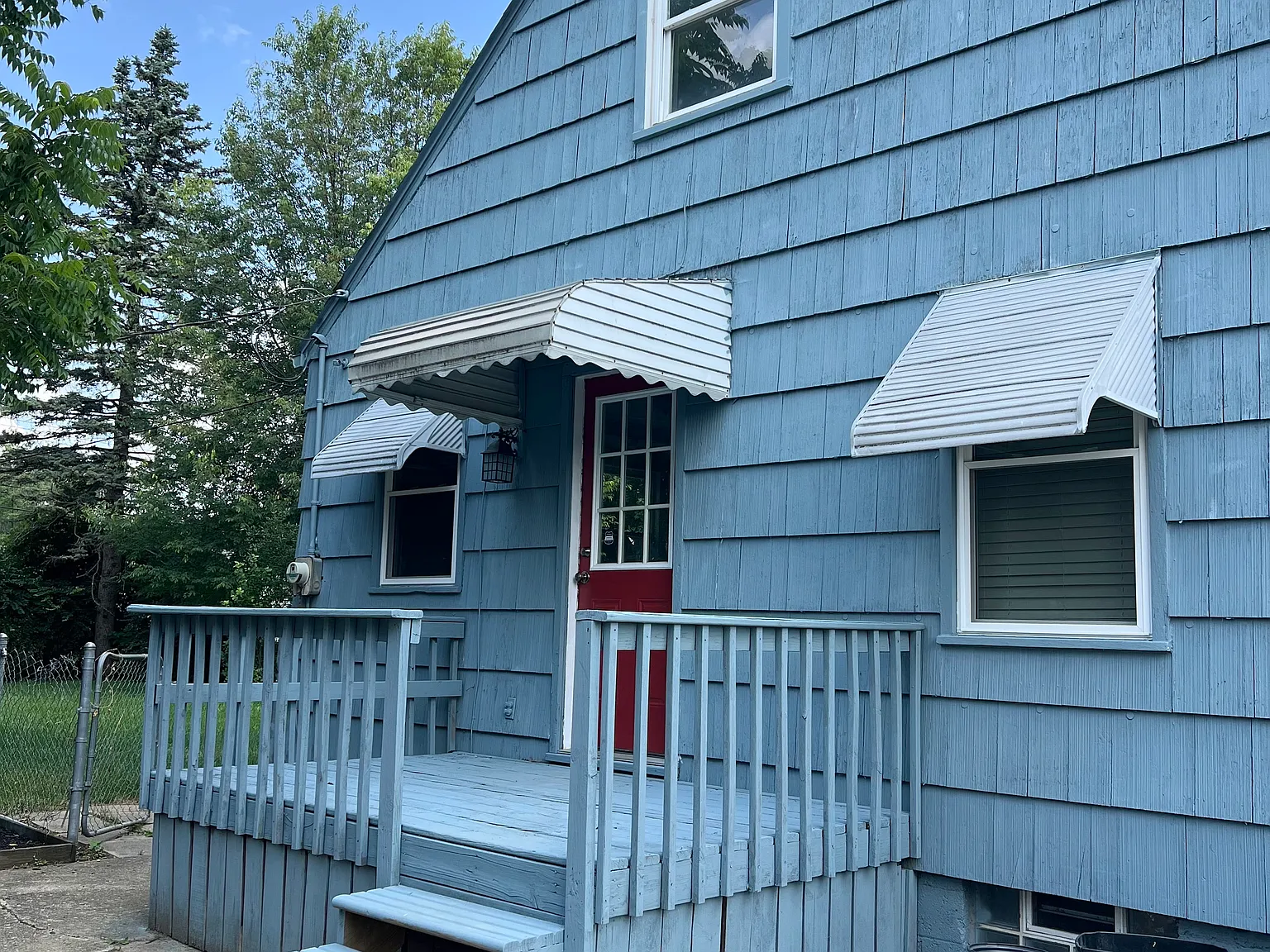 3 bed, 979 sqft, $1,600 — Photo 2