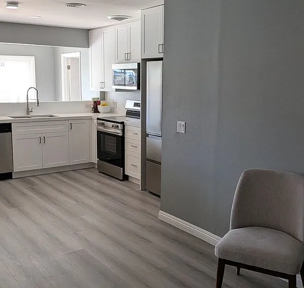 43085 Illinois Ave — Photo 11