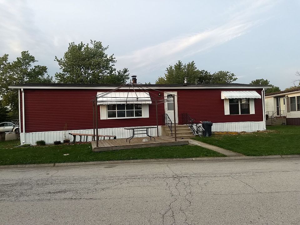 1st image of 26 Hearthside Dr