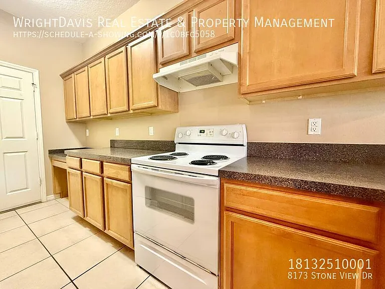 8173 Stone View Dr — Photo 6