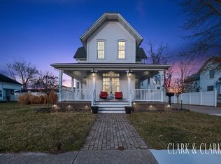 414 N Monroe St, Lowell, MI 49331