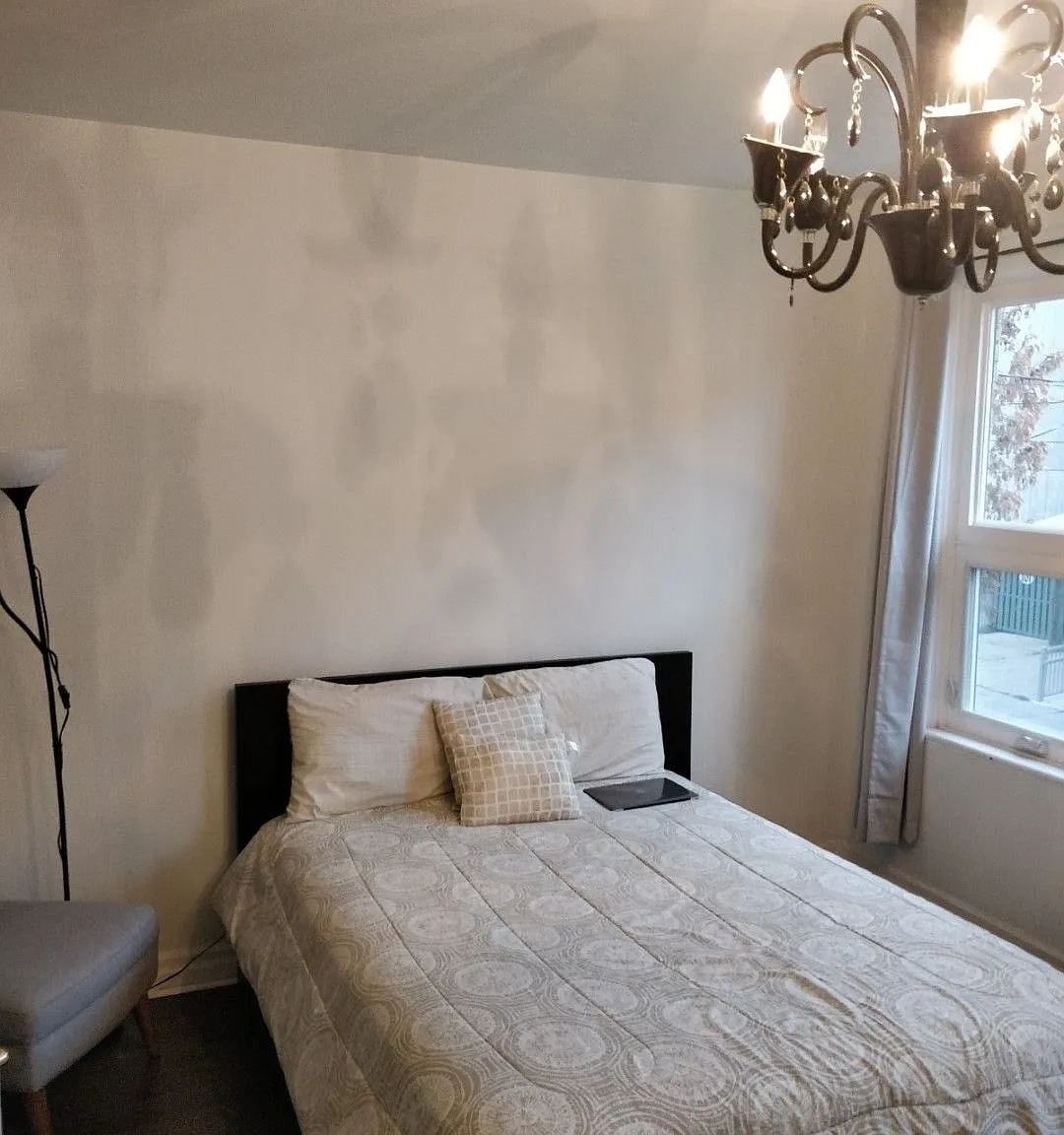 3 bed, $2,400 — Photo 4