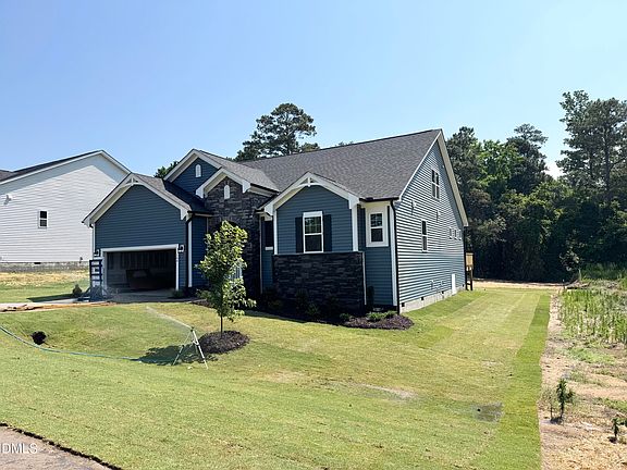 2nd image of 144 Golfview Ave