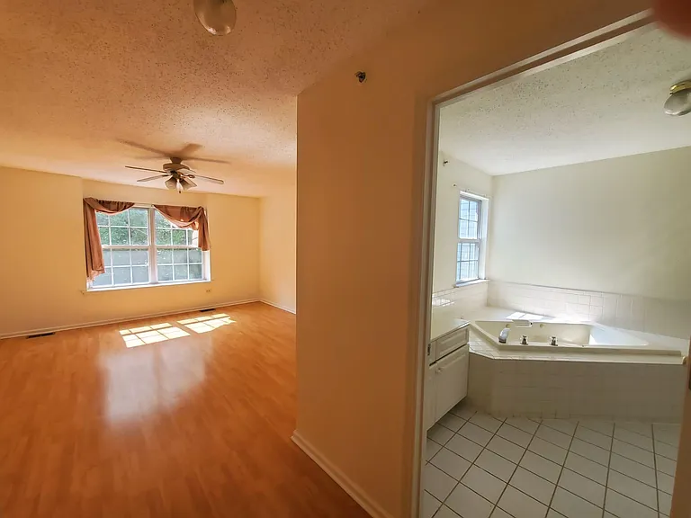 93 Prestwick Way — Photo 19