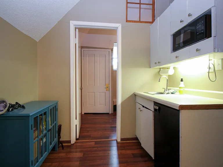 1602 Madison St NE — Photo 18