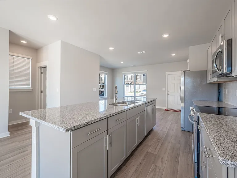 4213 Gandalf Ln — Photo 6