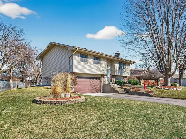 8340 Jersey Ave N, Brooklyn Park, MN 55445