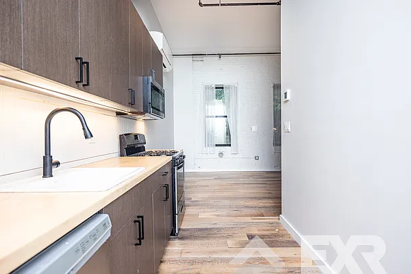 Rented by The KCI Group | media 26