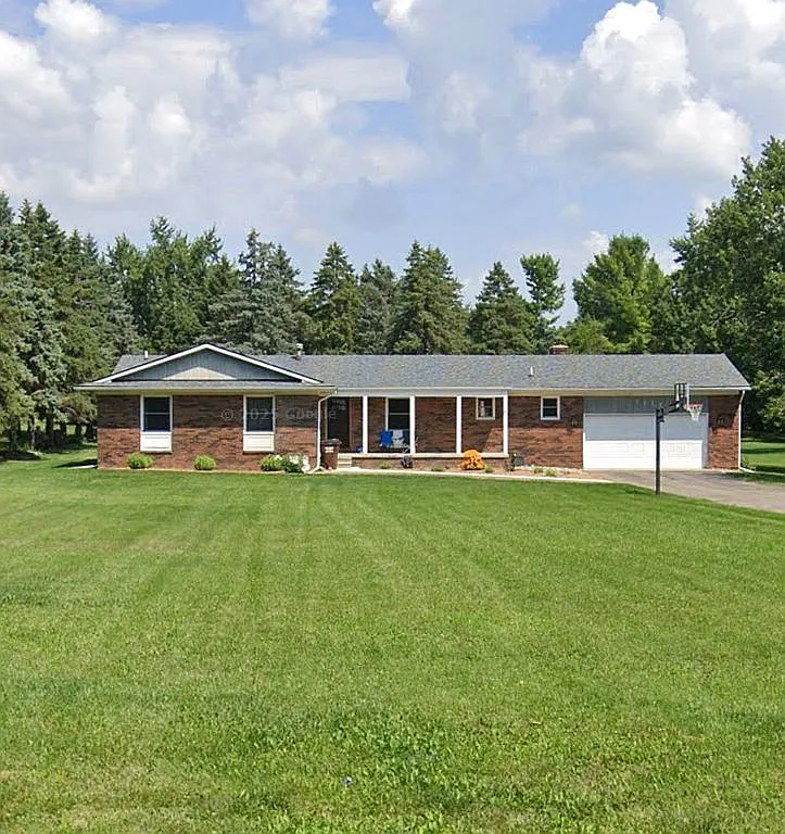 4111 E Willis Rd photo 1