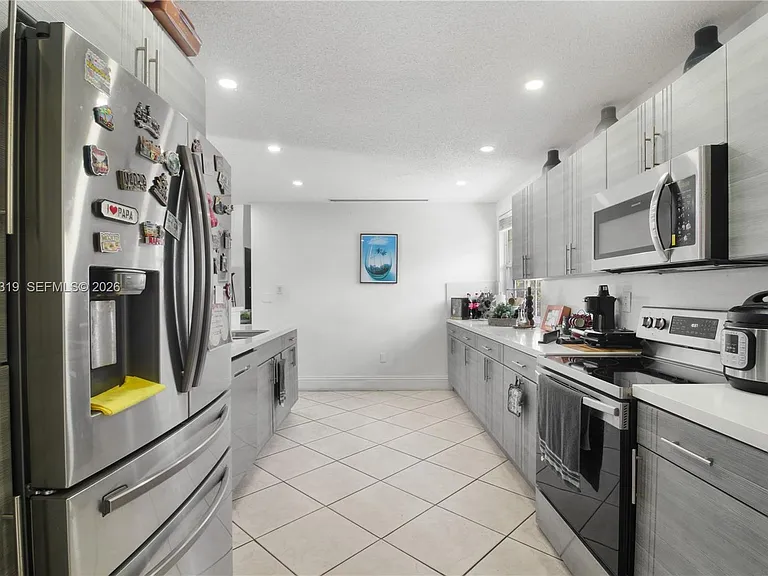 10135 SW 139th Pl — Photo 6