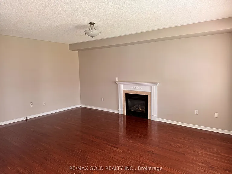 6 Nina Pl — Photo 5