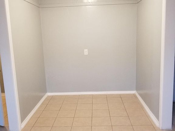 Space for kitchen table