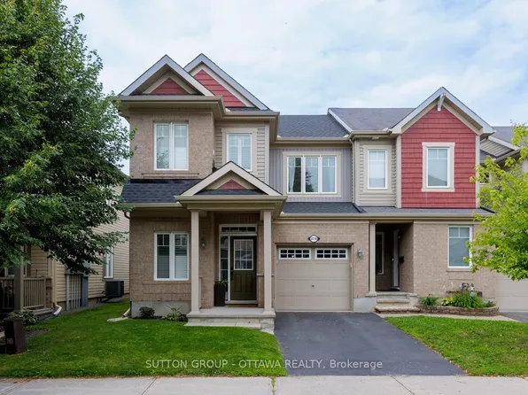 2719 Grand Canal St, Ottawa, ON K2J 0R9
