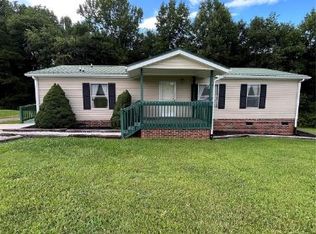 3012 Farm Pond Ln, Granite Falls, NC 28630