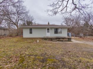 10728 E Holly Rd, Davisburg, MI 48350