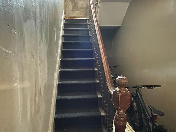 3rd image of 221 W 7th Ave #C