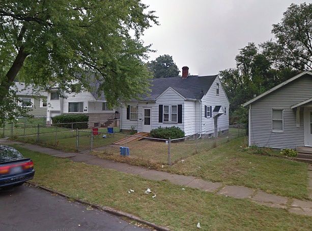 1st image of 812 S 34th St
