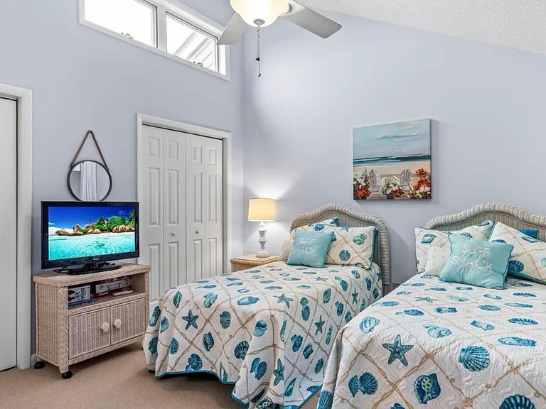 241 American Eagle Way #10 — Photo 5