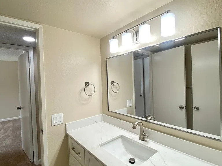 254 Hackamore Cmn — Photo 10