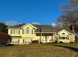 225 Gilberts Hill Rd, Lehighton, PA 18235