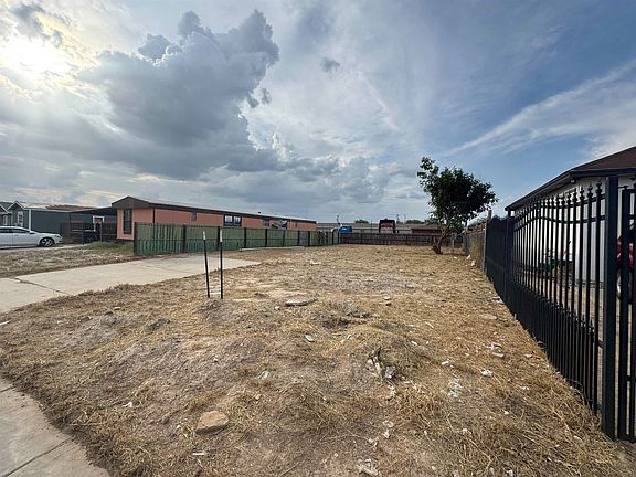 2nd image of 1022 Lope De Vega Dr