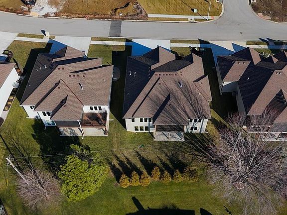 4th image of 4300 NE Hideaway Dr