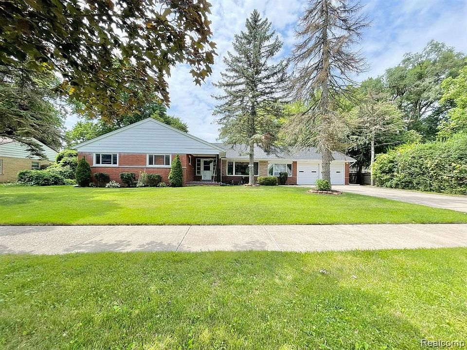 18920 Eastwood Dr, Harper Woods, MI 48225 Zillow