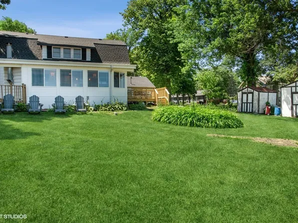 40913 N Park Ave, Antioch, IL 60002