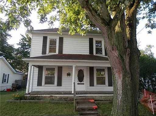 1st image of 216 Pearl St