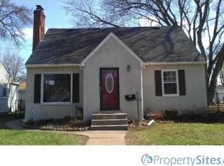 2052 3rd St E, Saint Paul, MN 55119