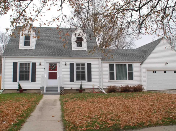 405 King St, Fayette, IA 52142