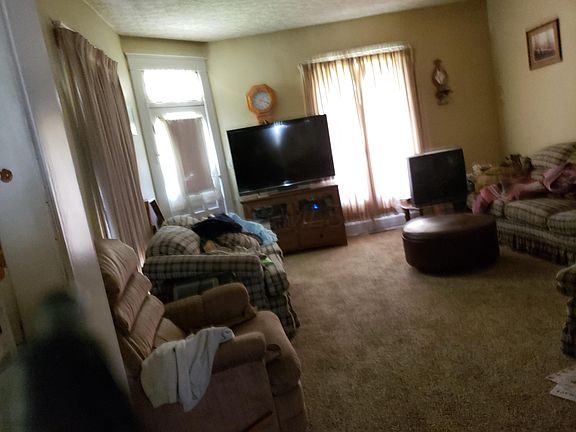 4th image of 707 W Vine St