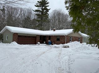 5738 W Bryant Rd, Ludington, MI 49431