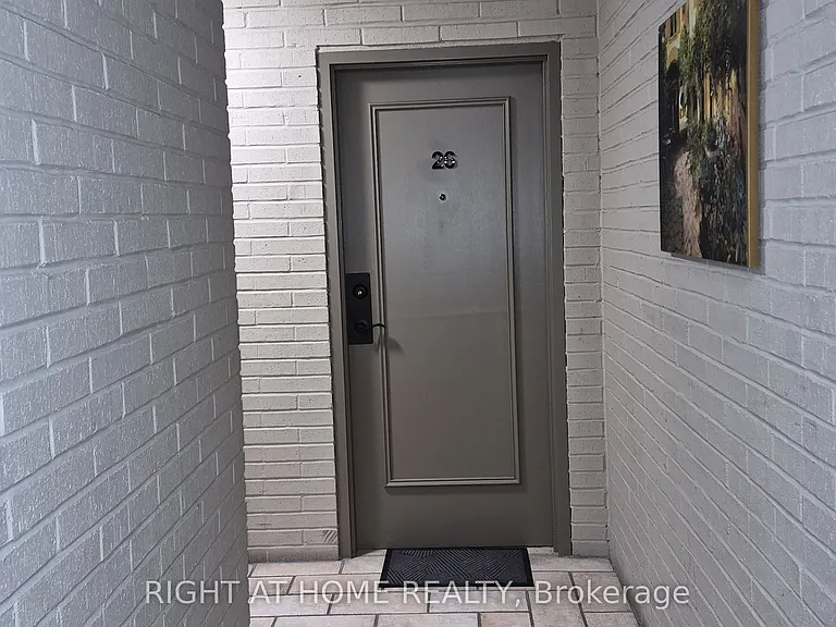 2373 King St E #26 — Photo 5